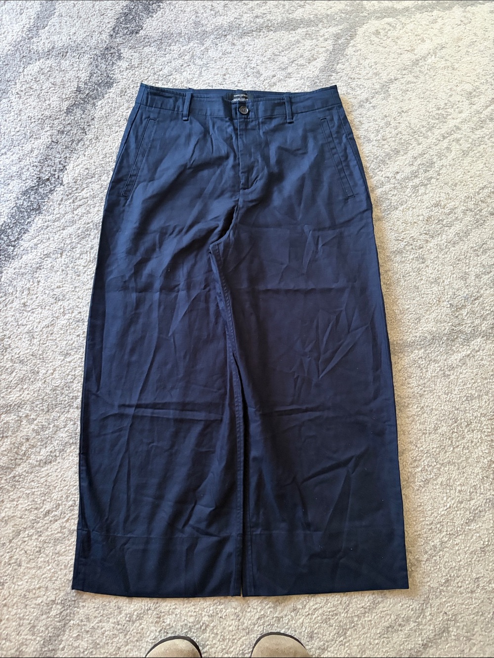 BANANA REPUBLIC wide leg jamb
Navy pants
